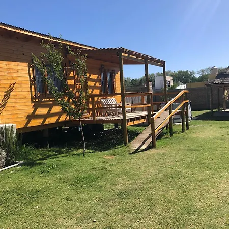 Los Alamos Plottier Exterior photo